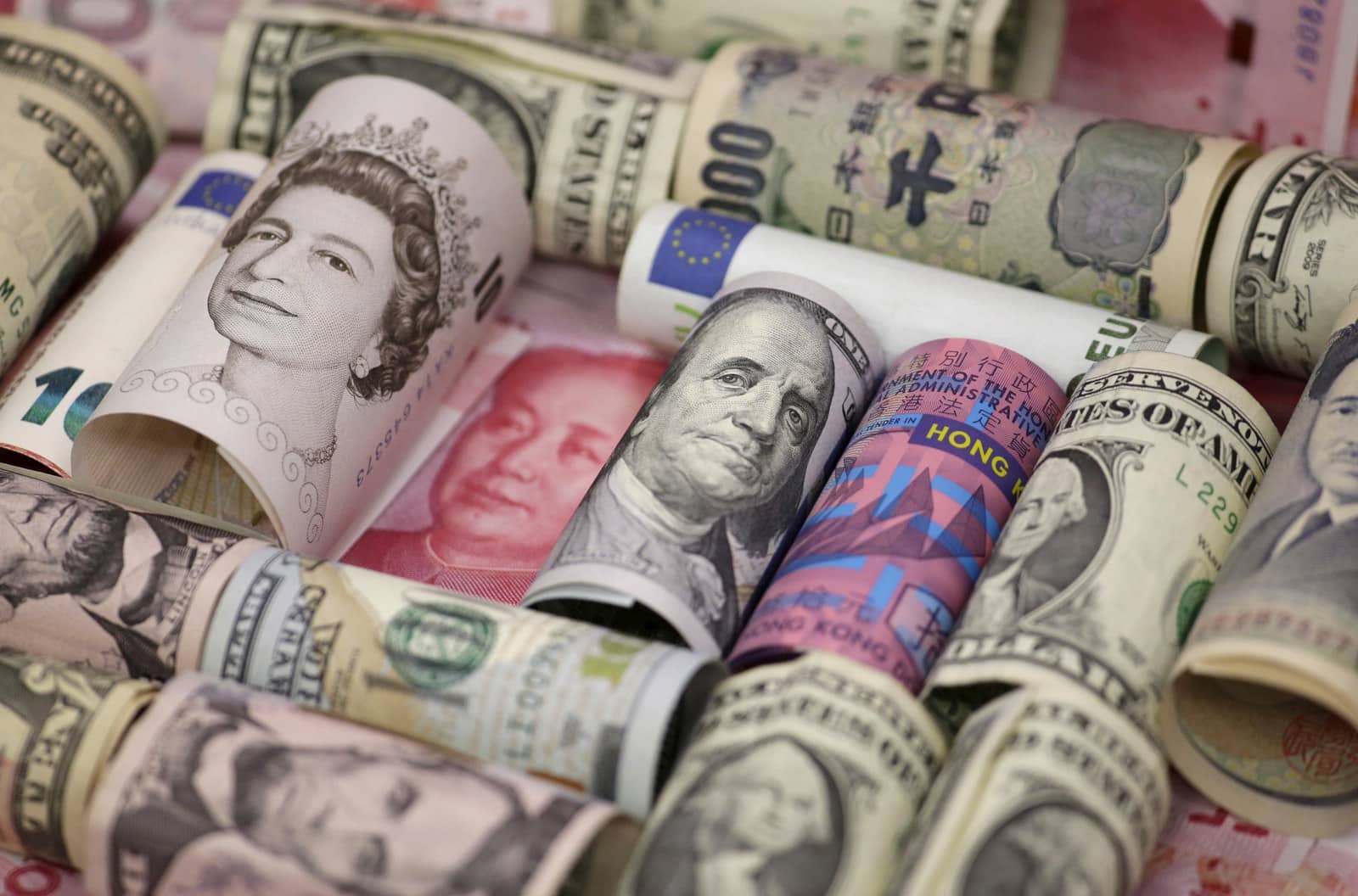 أسعار العملات اليوم في مصر .. الدولار عند 50.89 جنيه والريال السعودي بـ 13.51