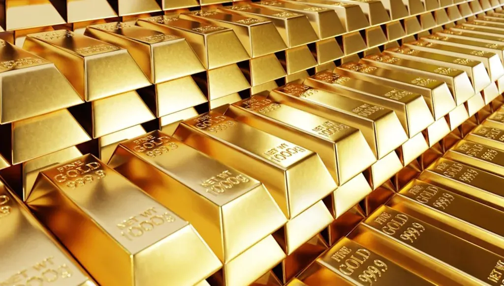الذهب يرتفع مع ضعف الدولار .. والأسواق تترقب بيانات التضخم الأميركي